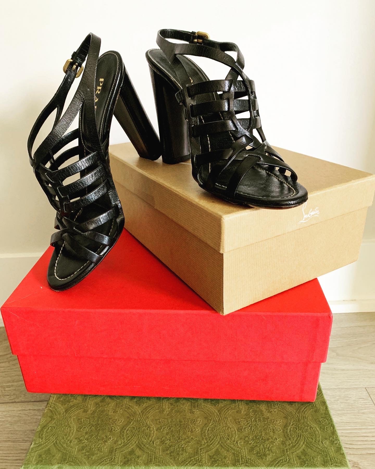 Prada hot sale shoes heels