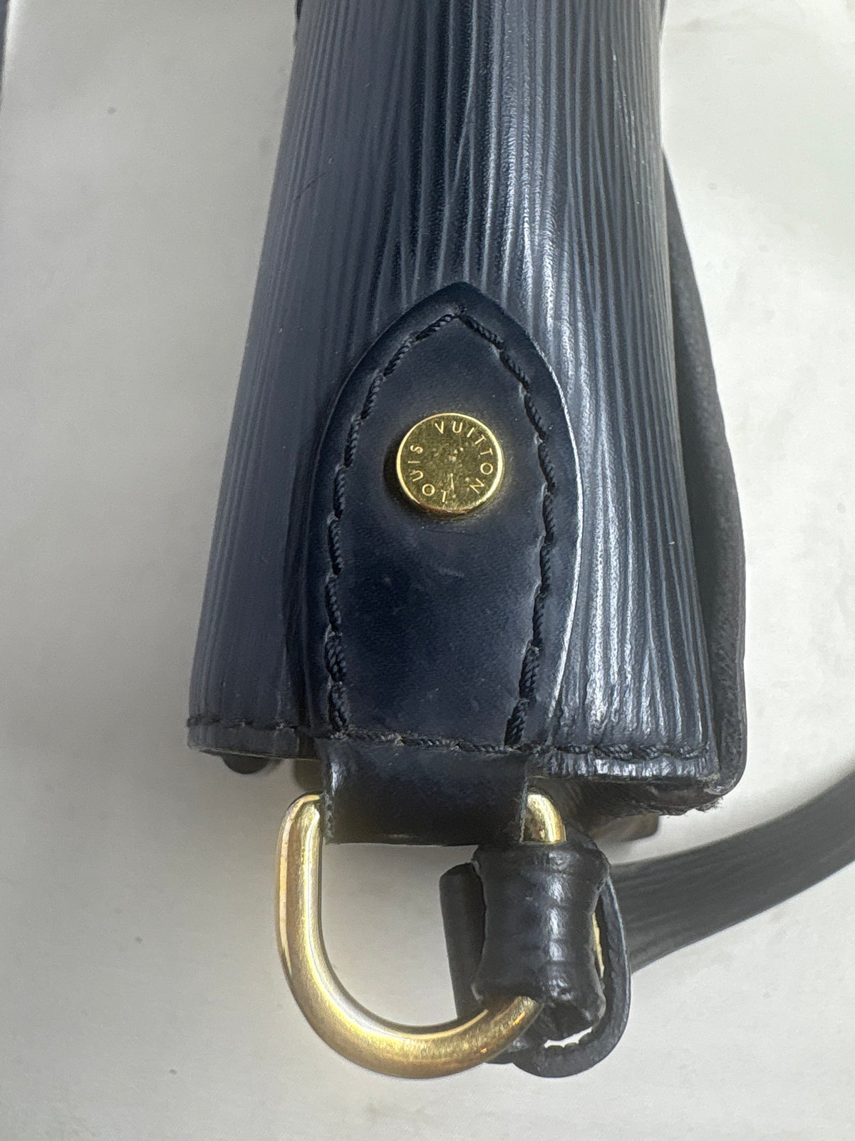 Louis Vuitton Saint Mitchel
